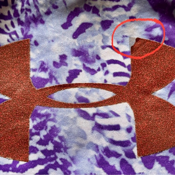 Under Armour girls Purple Hoodie Size 10-12 - Picture 3 of 5